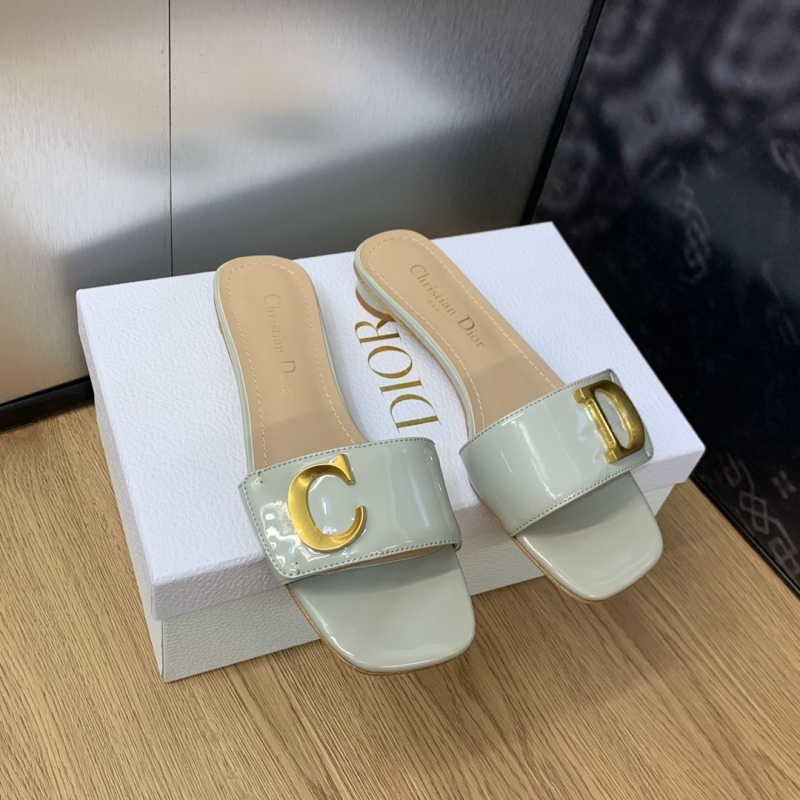 ch**an D*or slippers